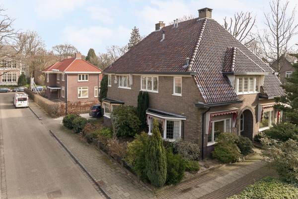 Woning Prins Hendrikplein 4 Apeldoorn