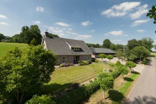 Woning Kalversteeg 1- 1a Gemonde