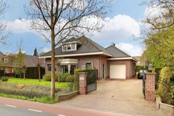 Woning Dorpsstraat 61 Zwaag
