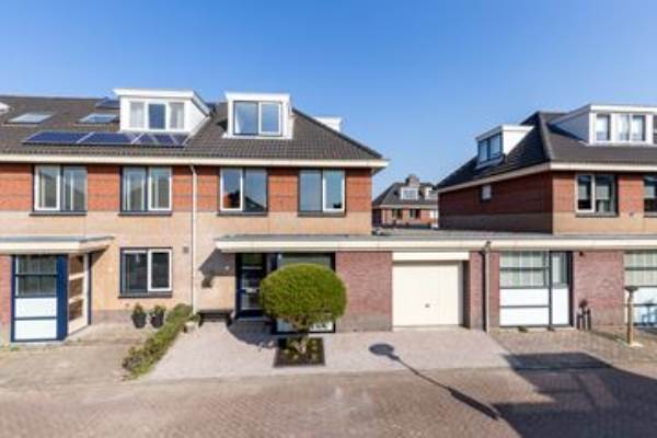 Woning Leen Spierenburgstraat 26 Spaarndam