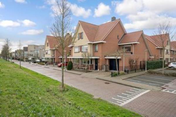 Woning Jadelaan 39 Rhoon