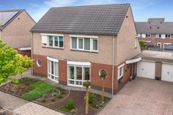 Woning Meidoornlaan 18 Tegelen