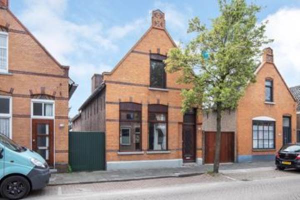 Woning Burgerhoutsestraat 156 Roosendaal