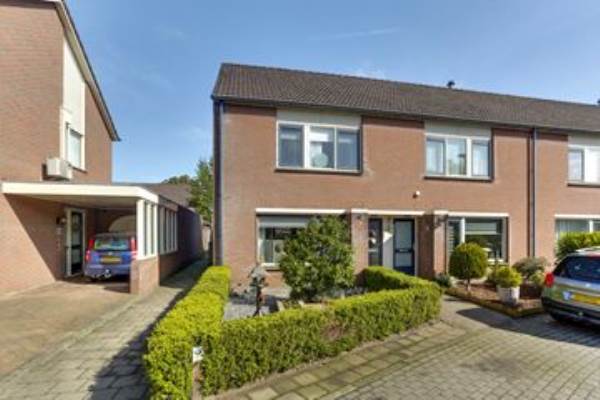 Woning Laan '40-'45 52 Vriezenveen