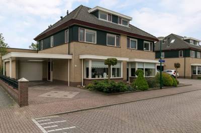 Woning Graaf van Bentheimlaan 1 Renswoude