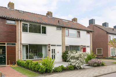Woning Anemonenstraat 9 Roelofarendsveen