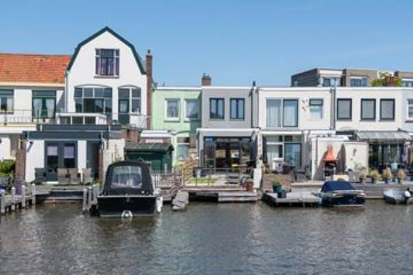 Woning Lage Rijndijk 130 Leiden