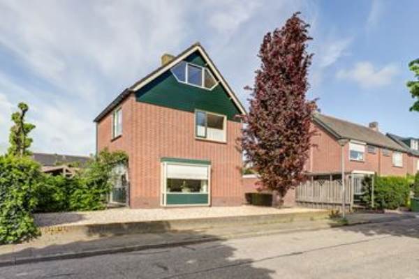 Woning Hazelaarlaan 26 Ameide