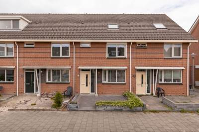 Woning Pieter Johan Tijkenstraat 18 Poortugaal