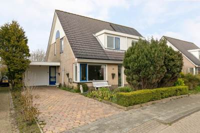 Woning Folkert Poststraat 27 Midlum