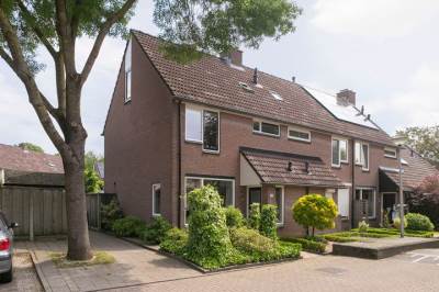 Woning Albert van Dalsumstraat 25 Hengelo (OV)