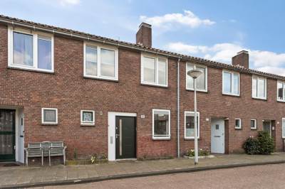 Woning Manna de Wijs-Moutonhof 18 Amsterdam