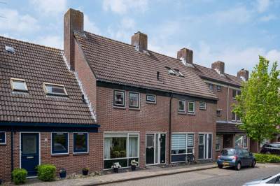 Woning Klagerstuin 171 Zwaag