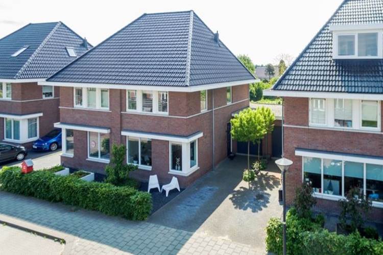 Woning Jan Doustraat 35 Zwaag