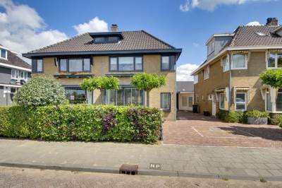 Woning Burgemeester van Roosmalenstraat 5 Uitgeest