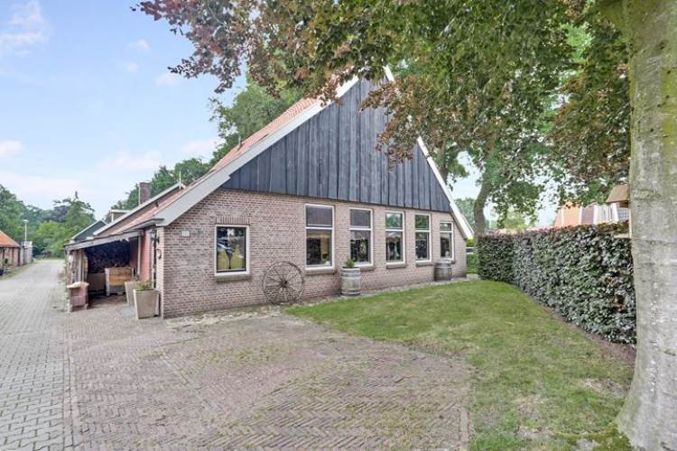 Woning Oosteinde 151 Vriezenveen