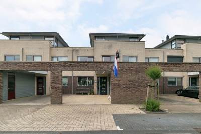 Woning Golfslag 17 Monster