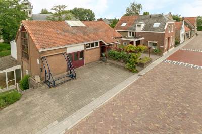 Woning Schouteneinde 19 Puttershoek