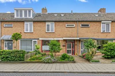 Woning Admiraal Helfrichstraat 11 De Meern