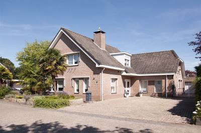 Woning Bloemenweide 4 Etten-Leur