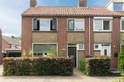Woning Ruysdaelstraat 15 Rijen
