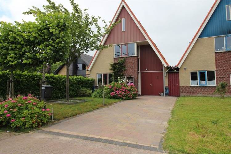 Woning Tuinstraat 24 Zwaagdijk-Oost