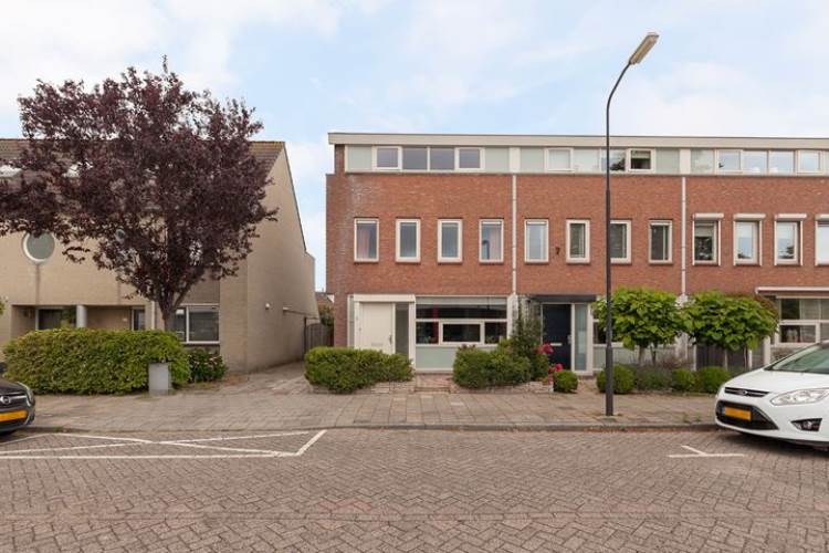 Woning Schouwenaarsstraat 4 Beverwijk