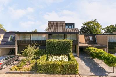 Woning Van Broekhuizenstraat 13 Rijssen