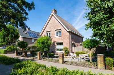 Woning Marga Klompélaan 19 Rijen