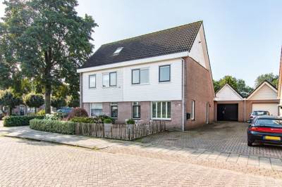 Woning Burgemeester Scholtenlaan 24 Andel