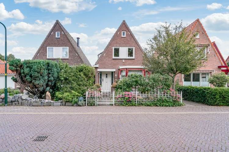 Woning Rechte Hondsbosschelaan 33 Heiloo