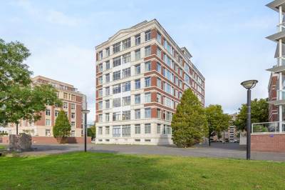 Woning Burgemeester De Monchyplein 211 Den Haag
