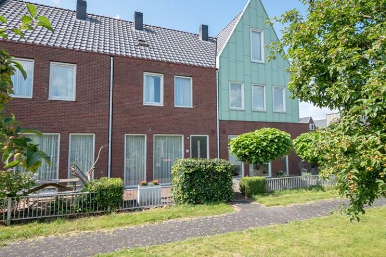 Woning Heemraad 61 Zwaag