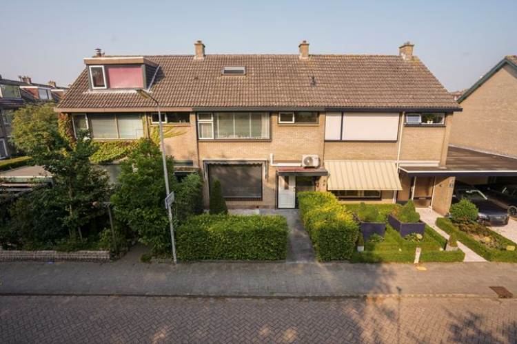 Woning Acacialaan 4 Klaaswaal