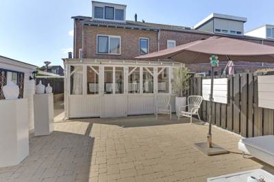 Woning Ko van Dijkplein 26 Den Haag