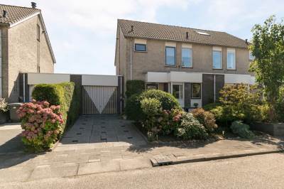 Woning Burg. de Kockstraat 15 Kamerik