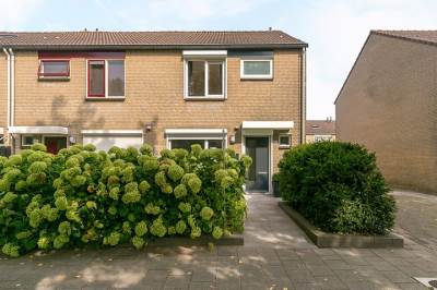 Woning Middenbaan-Zuid 592 Hoogvliet Rotterdam