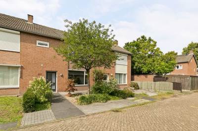 Woning Azaleastraat 4 Son en Breugel