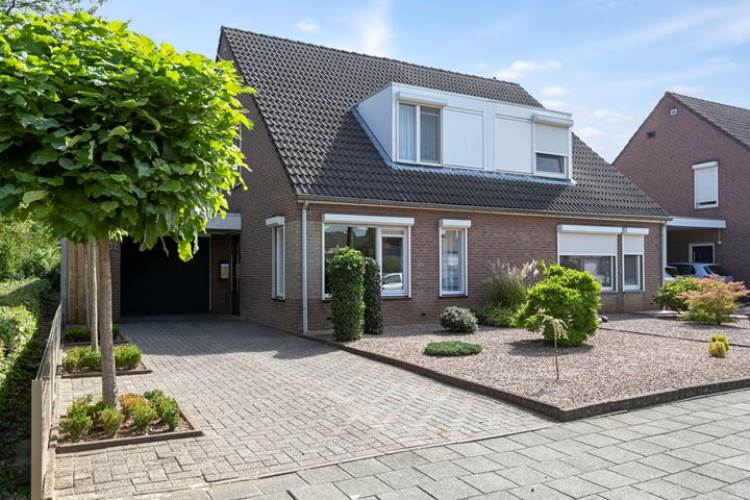 Woning Ambachtsingel 32 Roermond