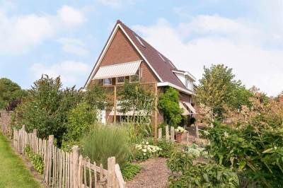 Woning het Oever 1 Wapenveld