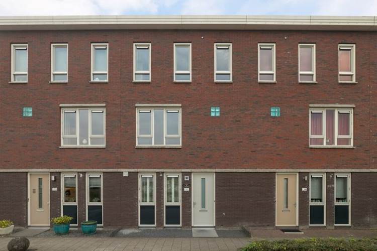Woning Saffierlaan 152 Rhoon