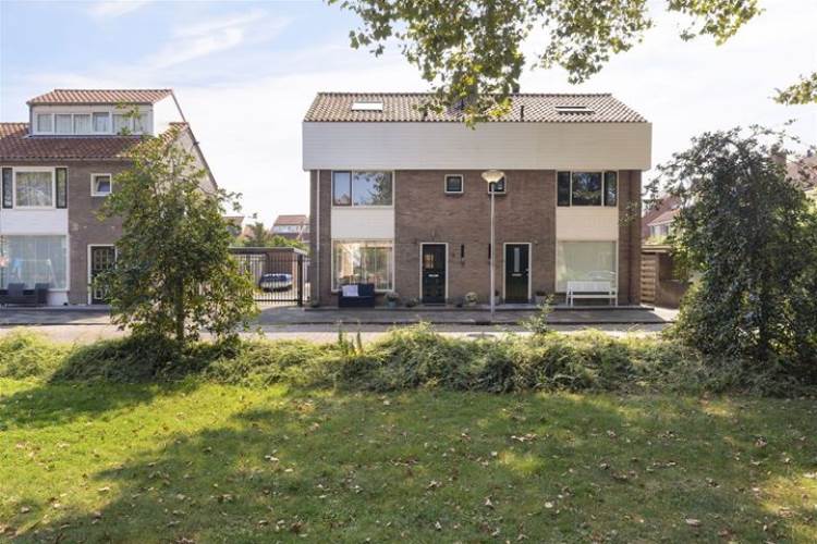 Woning Burgemeester Brugplein 4 Leiderdorp