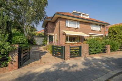 Woning Hoenderlaan 8 Den Haag
