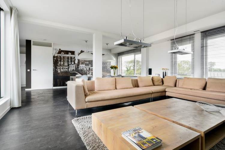 Woning Kouwenoordweg 10 Amsterdam