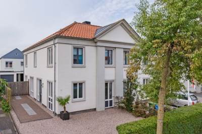 Woning Platolaan 12 Alphen aan den Rijn