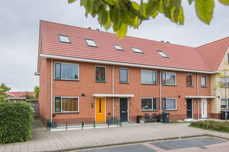 Woning Saffierlaan 2 Rhoon