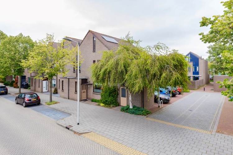 Woning Elzekrulzoom 89 Alphen aan den Rijn