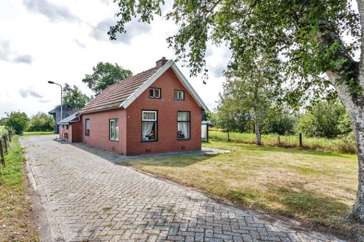 Woning Wildveld 23+land Surhuisterveen