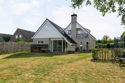 Woning Maarkampen 18 Meedhuizen