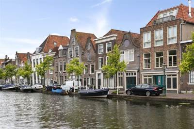Woning Oude Rijn 166 Leiden